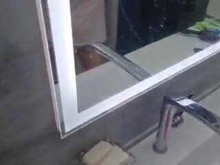 나의 새엄마 came 에 나의 bathroom&comma; 나는 오전 벌거 벗은 과 스타트 얼간이 떨어져서 cock&comma; 과 그녀 ignore 나를 그 무 happened 하지만 그녀 같은 look&comma; 엄마는 내가 엿 싶습니다 필요 세트 올라 주무르기 용 나를 과 수음을하다 나의 큰 지방 dick&comma; 나의 음경 단단한