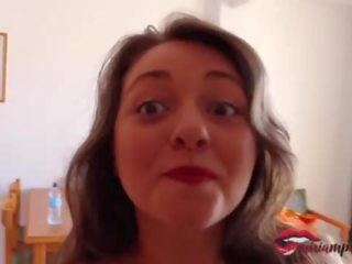 Oversexed the sucks the maintenance fellow and cums in her mouth and her big süýji emjekler