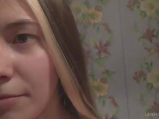Дивовижна підліток klara позування totally голий