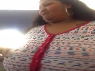 कुमारी घर अकेला.