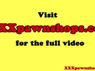 Етнически pawnshop аматьори facialized до нещо надясно след възрастен видео