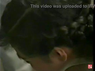 গর্ত মধ্যে দুই