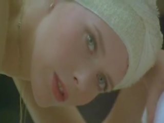 Силвия kristel - emmanuelle масаж сцена пълен